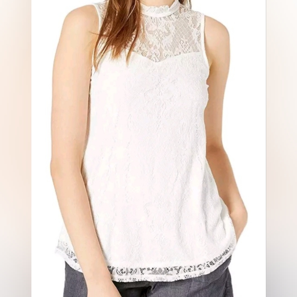 BCX Off White- Lace Sleeveless Top, Large